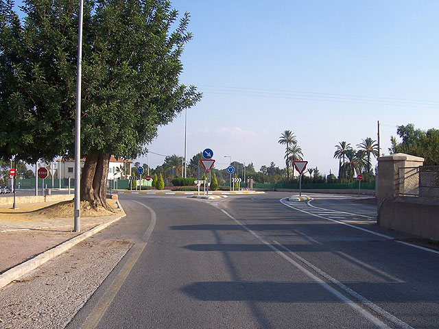 Un total de once kilómetros del tramo de carretera MU-502 comprendido entre la glorieta de El Rulo y Aledo han sido asfaltados, Foto 1