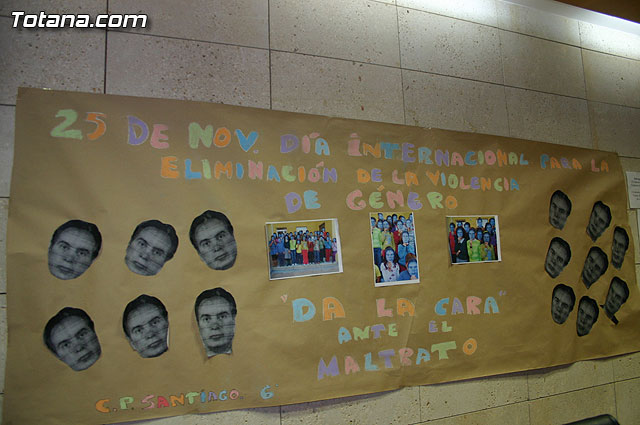 Entregan los premios del concurso de Arte por la Igualdad Totana 2008 y el de carteles contra la violencia de gnero - 1