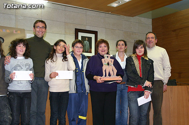 Entregan los premios del concurso de Arte por la Igualdad Totana 2008 y el de carteles contra la violencia de gnero - 21