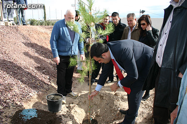 Plantan 30 rboles autctonos en la Ciudad Deportiva “Sierra Espuña” para celebrar el 30 aniversario de la Constitucin Española - 14
