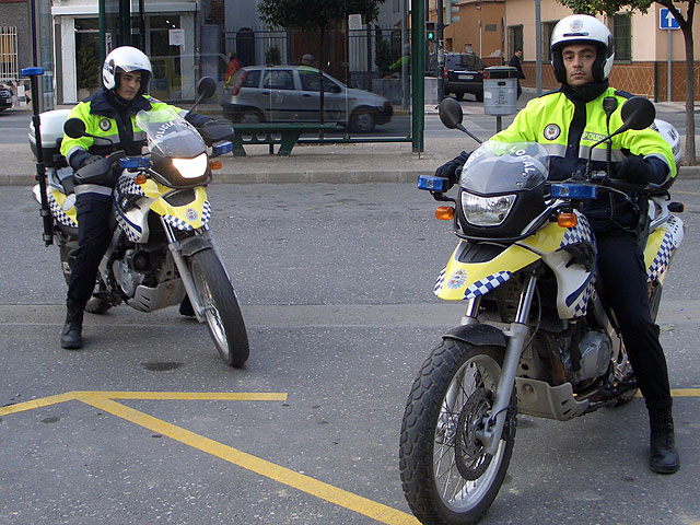 La Comunidad Autónoma subvencionará con 50.000 euros la adquisición de cinco nuevos vehículos para la Policía Local - 1, Foto 1