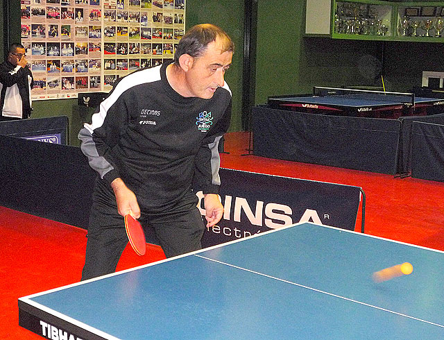 Un total de quince alumnos del Centro Ocupacional “José Moya” participan en el campeonato regional de tenis de mesa, Foto 2