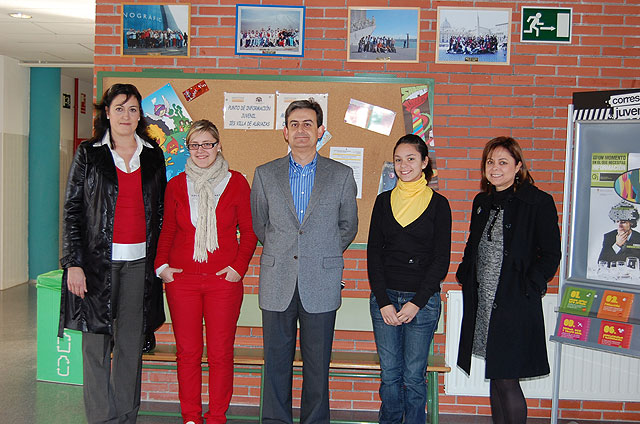 Firma del convenio para la puesta en marcha de dos Punto de Información Juvenil - 2, Foto 2