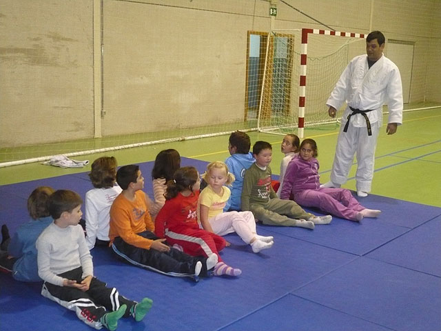 La Concejalia de Deportes ha puesto en marcha 26 modulos deportivos en los Centros de Enseñanza - 6