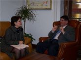 El Alcalde mantiene una reunión de trabajo con la Directora Gerente del Instituto de Vivienda y Suelo, Juana Castaño
