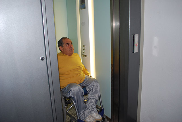 Se inauguran oficialmente las mejoras de accesibilidad del ayuntamiento - 2, Foto 2