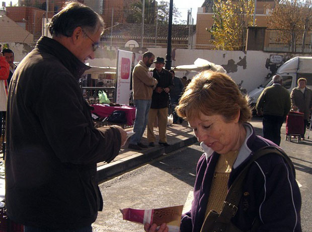 UPyD de Totana instaló una mesa informativa sobre el Sahara, Foto 1
