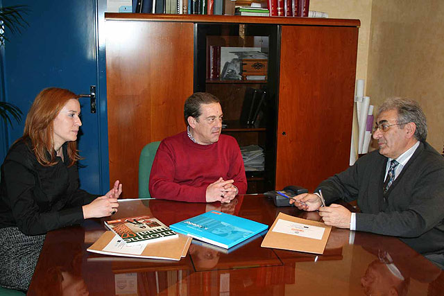 El Ayuntamiento de Alcantarilla y la Fundación Secretariado Gitano suscriben un convenio dirigido a la población gitana - 3, Foto 3