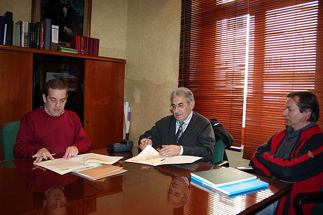 El Ayuntamiento de Alcantarilla y la Fundación Secretariado Gitano suscriben un convenio dirigido a la población gitana - 4, Foto 4