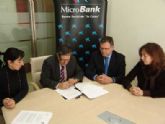 Microbank y el Ayuntamiento de Bullas firman un acuerdo para la financiación de microcréditos