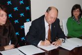 El Ayuntamiento y la Caixa firman un acuerdo para la financiaci�n de microcr�ditos para facilitar operaciones de pr�stamo a personas con recursos limitados