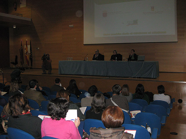 Más de 22.000 jóvenes utilizaron los servicios de los Centros Locales de Empleo y Vivienda - 1, Foto 1