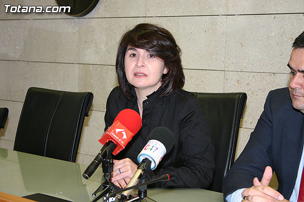 El Consistorio y la asociación “Totana artesana y alfarera” suscriben un convenio de colaboración, Foto 3