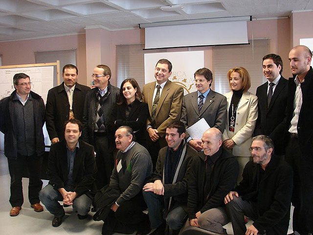 El Alcalde considera las ideas premiadas para la recuperación de las iglesias altas un instrumento esencial para la revitalización de estos barrios - 1, Foto 1