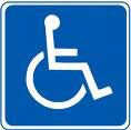 Tres vehículos denunciados por utilizar indebidamente la tarjeta de aparcamiento reservado a discapacitados