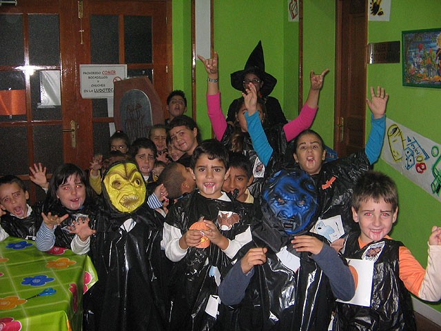 La Biblioteca Municipal de Totana recibe un premio por quinto año consecutivo, Foto 4