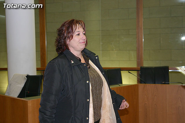 La concejal de Fomento y Empleo entrega los diplomas acreditativos a los participantes de los diferentes cursos formativos impartidos en el Centro de Desarrollo Local - 5