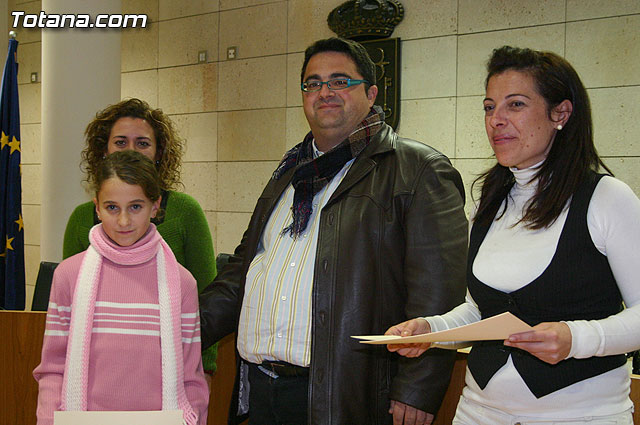 Cerca de medio centenar de personas reciben sus diplomas por participar en los cursos formativos de nuevas tecnologas - 10