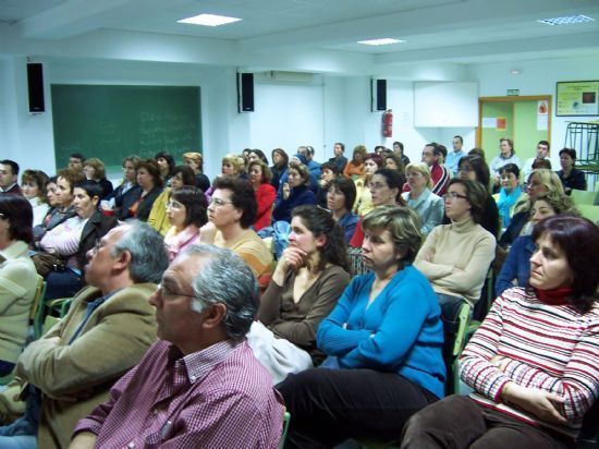 La convivencia de “Corresponsabilidad familiar. Un reto a nuestro alcance” se celebrará este viernes 19 de diciembre en la eduteca puzzle del Local Social del Parral, Foto 1