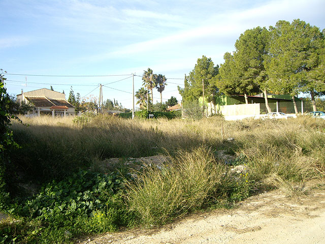 El PSOE critica la presencia de vertidos incontrolados de escombros, basura y enseres en Los Valientes. - 1, Foto 1