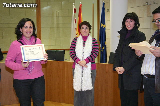 El “Taller de lengua de signos”  se clausura con la entrega de diplomas a ms de treinta participantes - 10