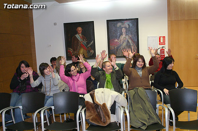 El “Taller de lengua de signos”  se clausura con la entrega de diplomas a ms de treinta participantes - 12