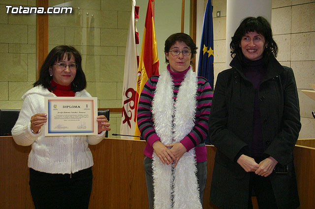 El “Taller de lengua de signos”  se clausura con la entrega de diplomas a ms de treinta participantes - 17