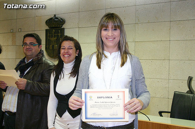 El “Taller de lengua de signos”  se clausura con la entrega de diplomas a ms de treinta participantes - 19