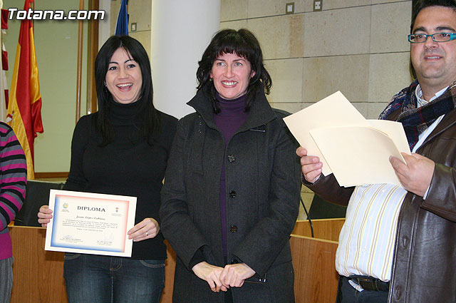 El “Taller de lengua de signos”  se clausura con la entrega de diplomas a ms de treinta participantes - 21