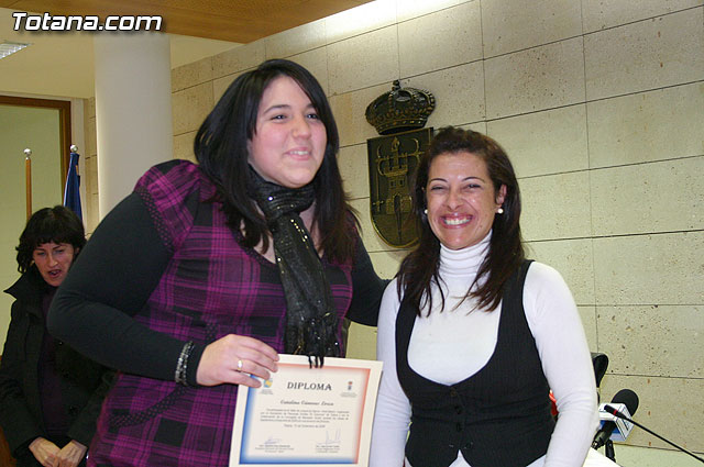 El “Taller de lengua de signos”  se clausura con la entrega de diplomas a ms de treinta participantes - 22
