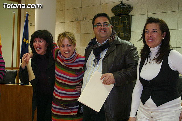 El “Taller de lengua de signos”  se clausura con la entrega de diplomas a más de treinta participantes - 24