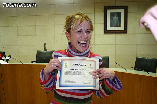 El “Taller de lengua de signos”  se clausura con la entrega de diplomas a ms de treinta participantes - 25