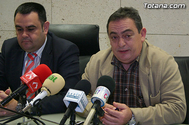 El Consistorio y la Asociación de Pasteleros de Totana suscriben un convenio de colaboración, Foto 4