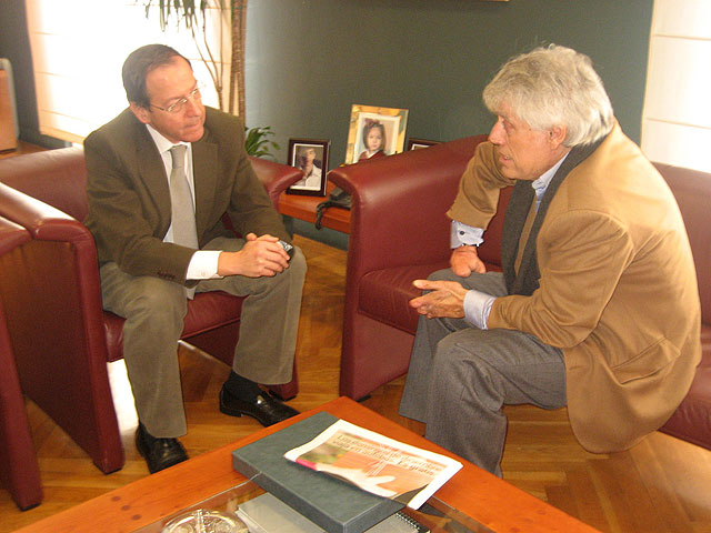 El Alcalde garantiza que el Ayuntamiento va a “apoyar al Real Murcia al cien por cien” - 1, Foto 1