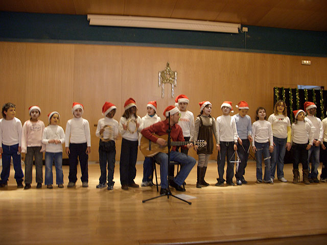 Cerca de 180 escolares de los centros educativos de Santomera y el Siscar, reivindican las tradiciones navideñas - 2, Foto 2