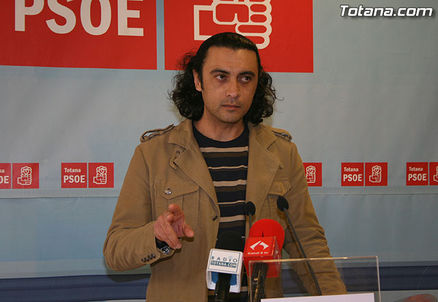 Martínez Usero: “la situación económica del ayuntamiento es consecuencia de la gestión del PP”, Foto 1