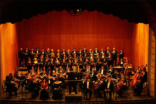 La Orquesta Sinfónica Ciudad de Elche y la Coral Kodály ofrecen un CONCIERTO DE NAVIDAD el lunes 22 de diciembre en el Teatro Villa de Molina - 1, Foto 1