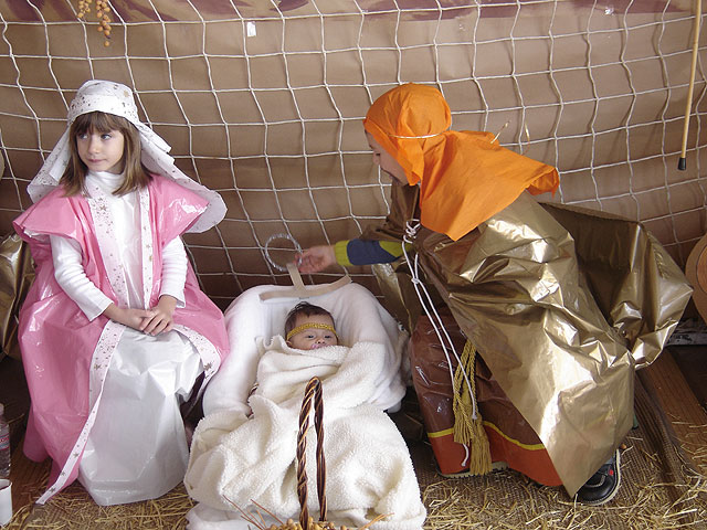 El Belén viviente del colegio de El Mirador consigue implicar a todo el pueblo - 1, Foto 1