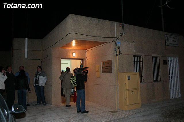 Los Vecinos de El Paretn-Cantareros disfrutan ya del centro de Participacin Ciudadana que fue inaugurado ayer - 1