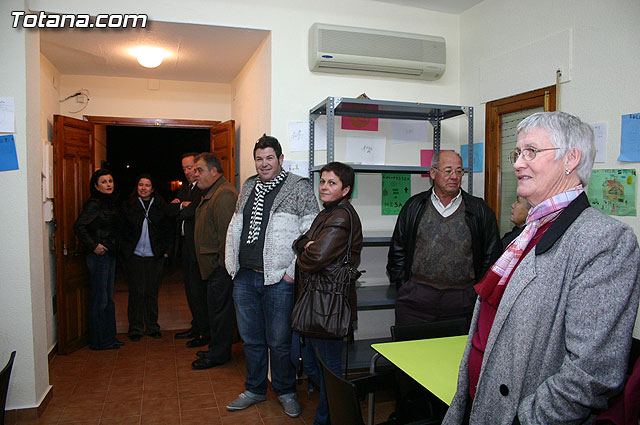 Los Vecinos de El Paretn-Cantareros disfrutan ya del centro de Participacin Ciudadana que fue inaugurado ayer - 8