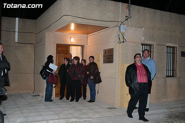 Los Vecinos de El Paretn-Cantareros disfrutan ya del centro de Participacin Ciudadana que fue inaugurado ayer - 20