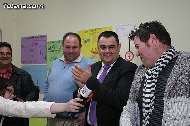 Los Vecinos de El Paretn-Cantareros disfrutan ya del centro de Participacin Ciudadana que fue inaugurado ayer - 13