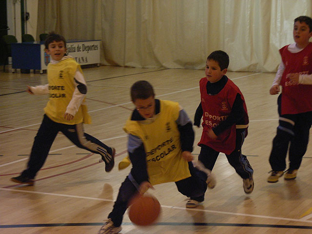 La Concejala de Deportes organiza una jornada de Minibasket Benjamn - 3