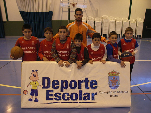 La Concejala de Deportes organiza una jornada de Minibasket Benjamn - 7