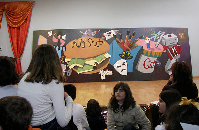 Un gigantesco mural pintado por 50 niños del Taller de Dibujo se expondrá permanentemente en el Centro Cultural - 1, Foto 1