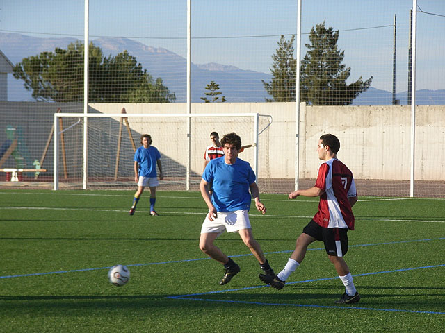 La Liga de Futbol Aficionado Juega Limpio toma un descanso por las fiestas navideñas, Foto 2