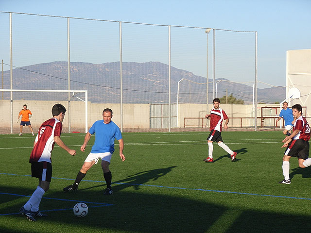 La Liga de Futbol Aficionado Juega Limpio toma un descanso por las fiestas navideñas, Foto 3