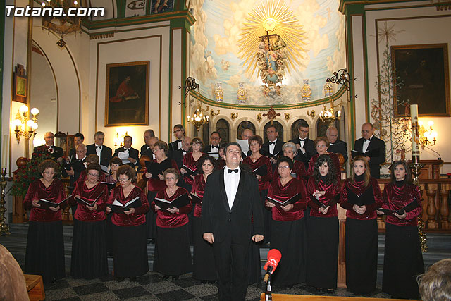 The parish of the Three Hail Mary's hosted the "Concert of Popular Christmas Carols", Foto 1