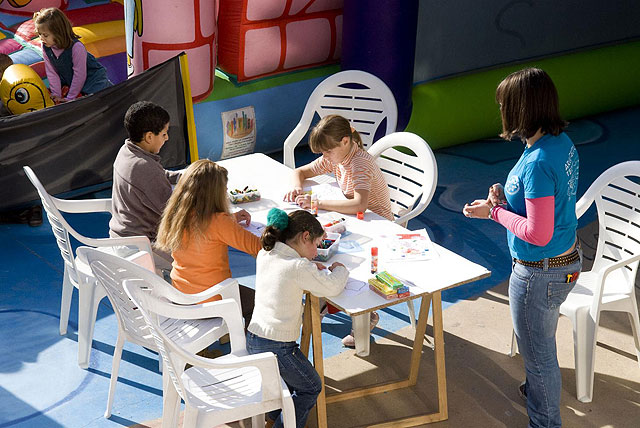 Más de 2.000 personas han pasado ya por la pista de nieve - 4, Foto 4