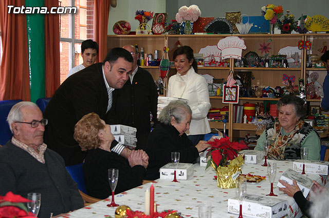 Autoridades municipales felicitan la Pascua Navideña, Foto 1